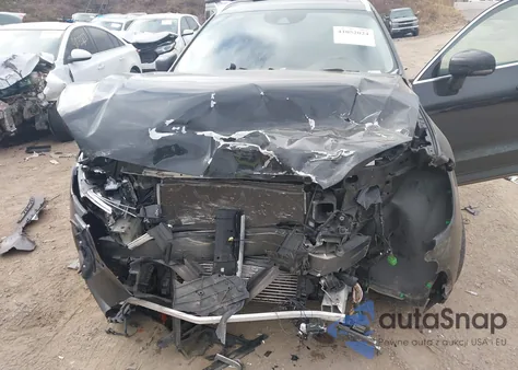 2019 Volvo Xc60 T5 Momentum из США, поврежденный, VIN LYV102RK3KB238662